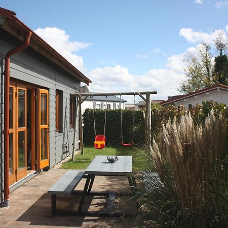 Villa Emilia - Gemuetliches Kinderfreundliches Blockhaus Mit Umzaeuntem Garten Sint Annaland Zewnętrze zdjęcie