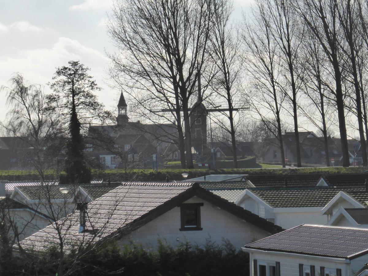 Villa Emilia - Gemuetliches Kinderfreundliches Blockhaus Mit Umzaeuntem Garten Sint Annaland Zewnętrze zdjęcie